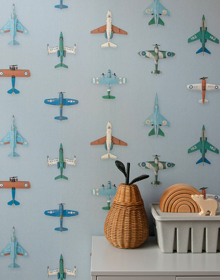 Airplanes, Light Blue