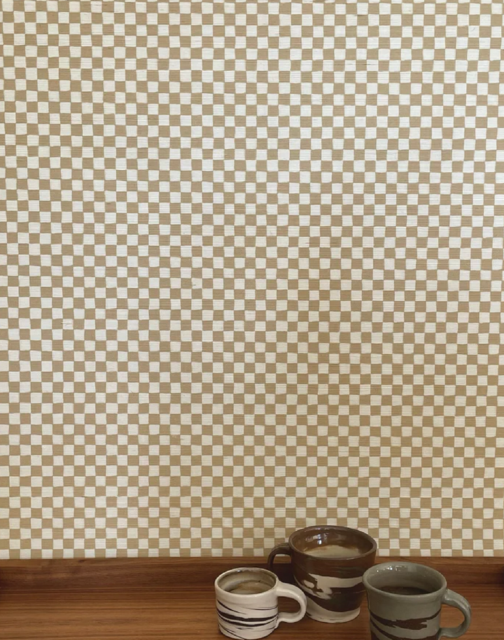 Checker, Straw