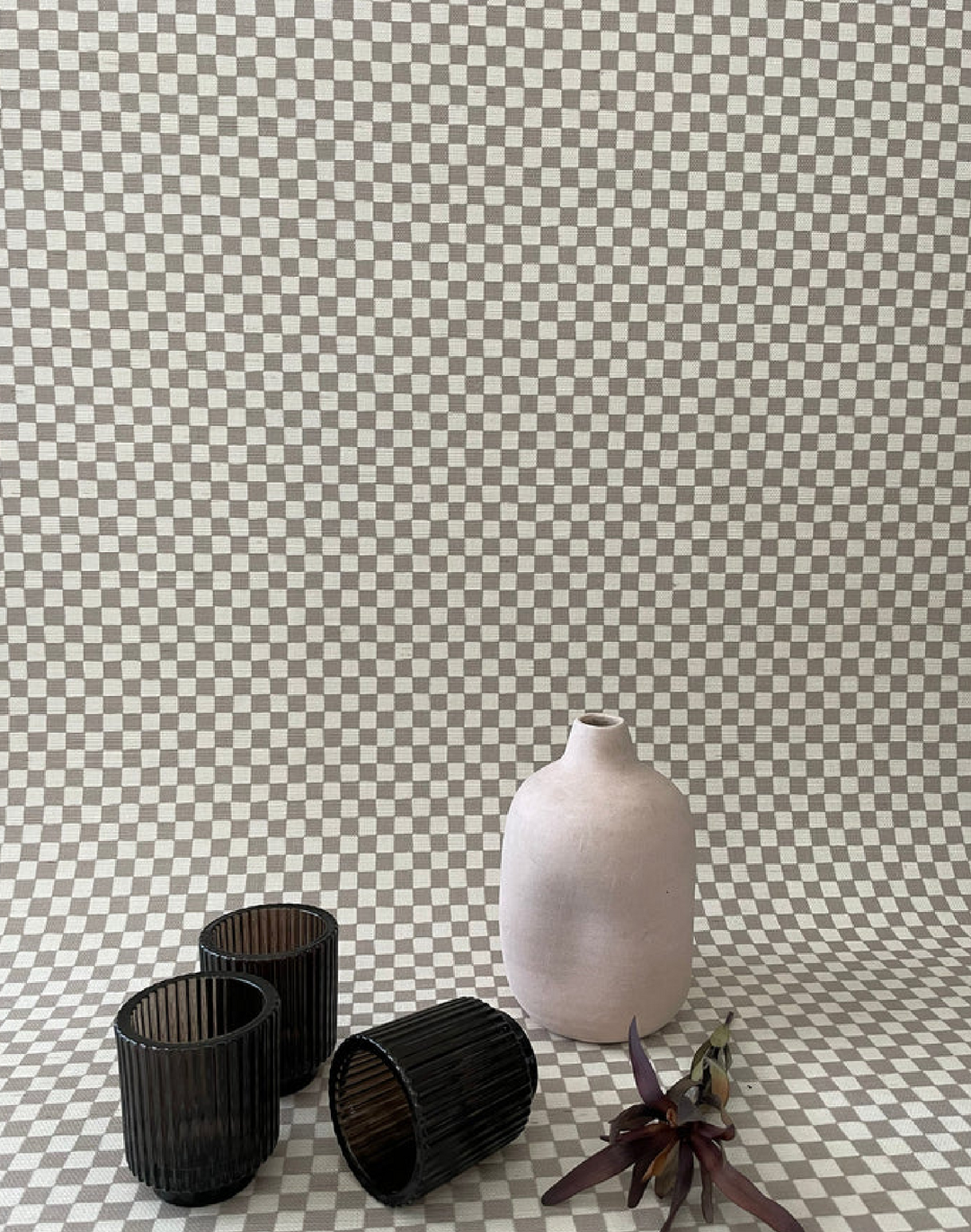 Checker, Taupe