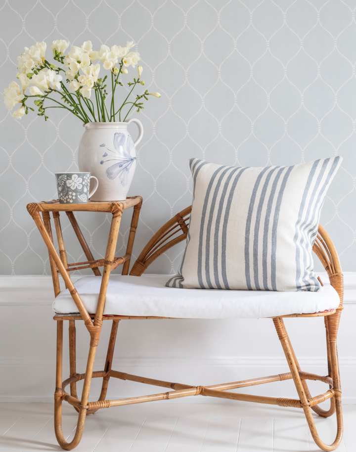 Espalier, Eggshell Blue/White
