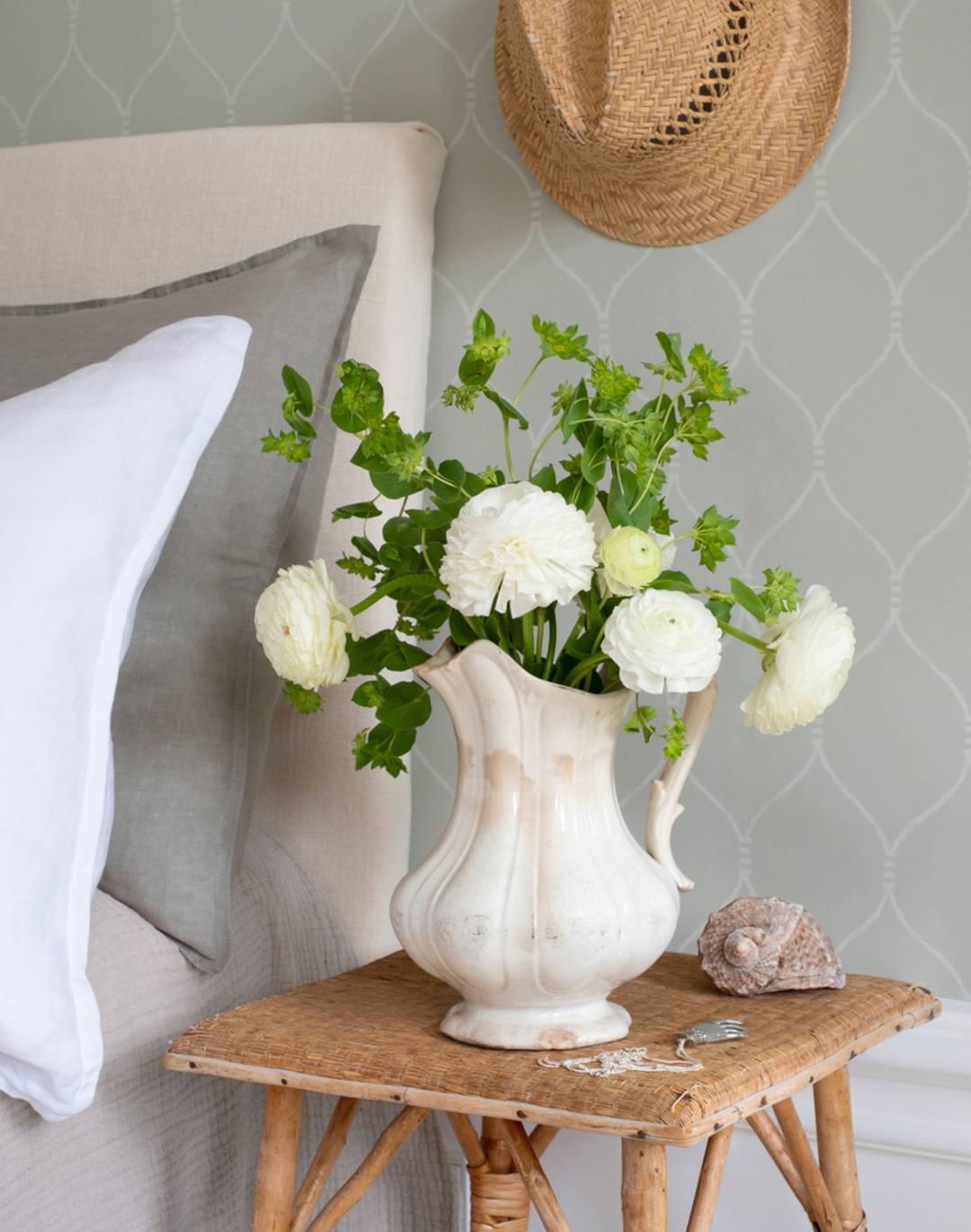 Espalier, Moss Grey/Ebony