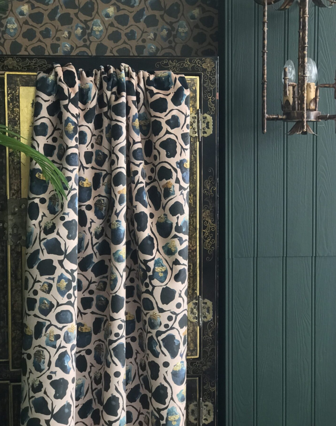 Giraffe Velvet Fabric, Blush