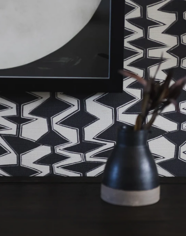 Grasscloth Zig, Onyx