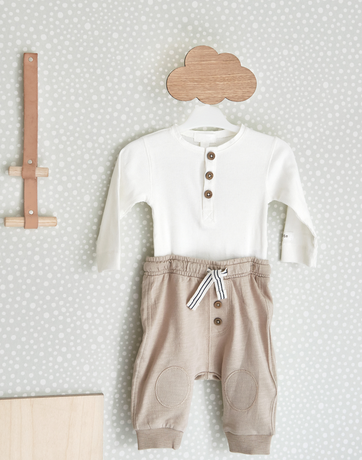 Dots, Grey 123-01