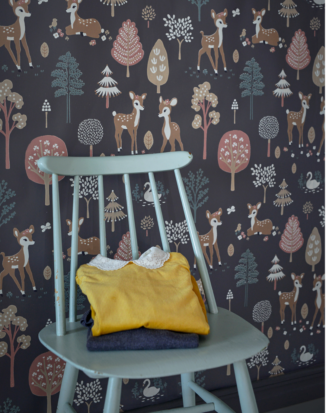 Golden Woods, Deep Grey 125-05