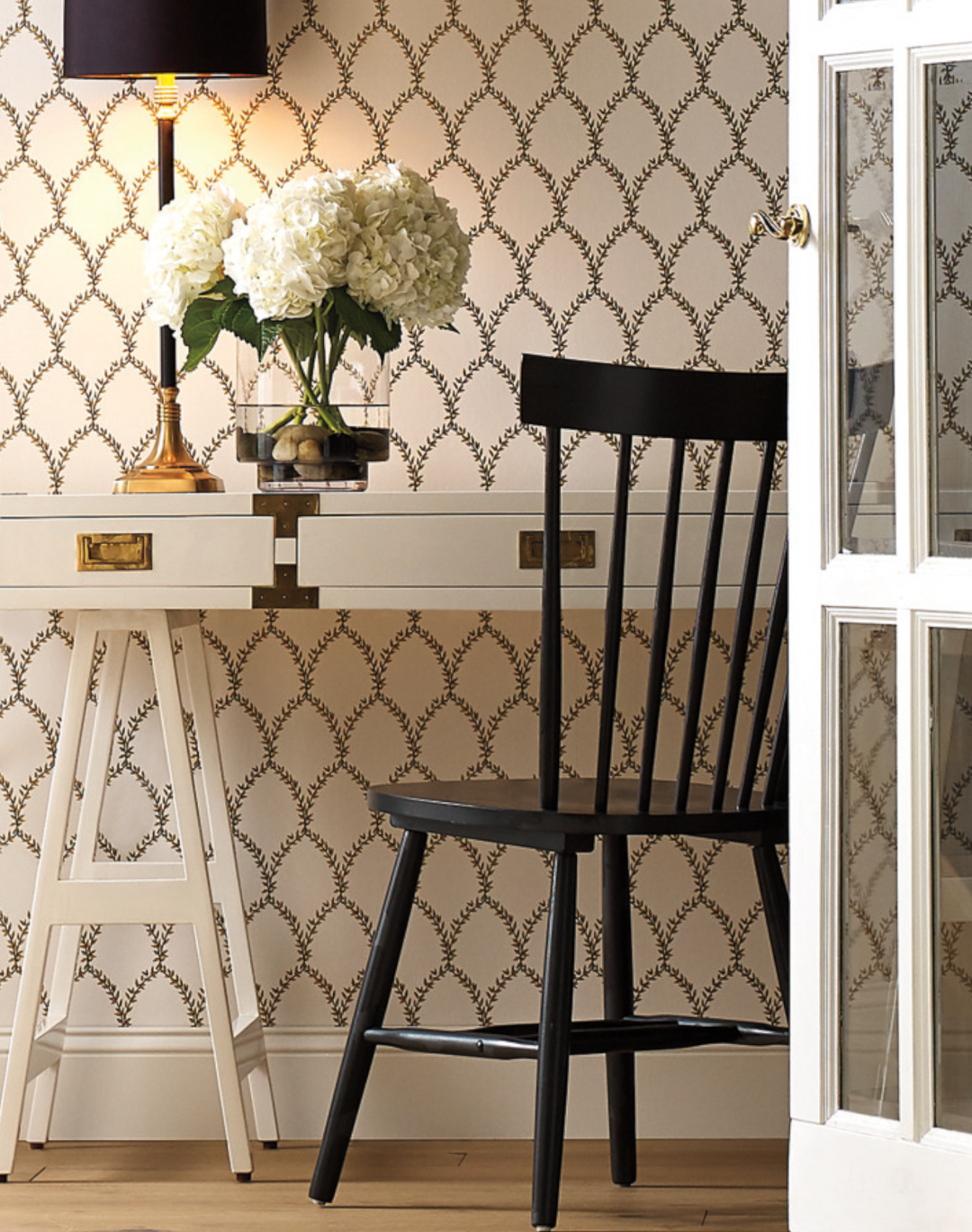 Laurel, Metallic Gold & White RI5176
