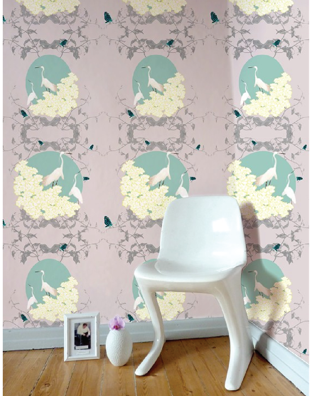 Monsoon Moon, Mint