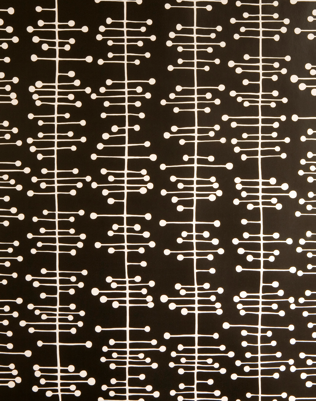 Muscat Small, Black with White