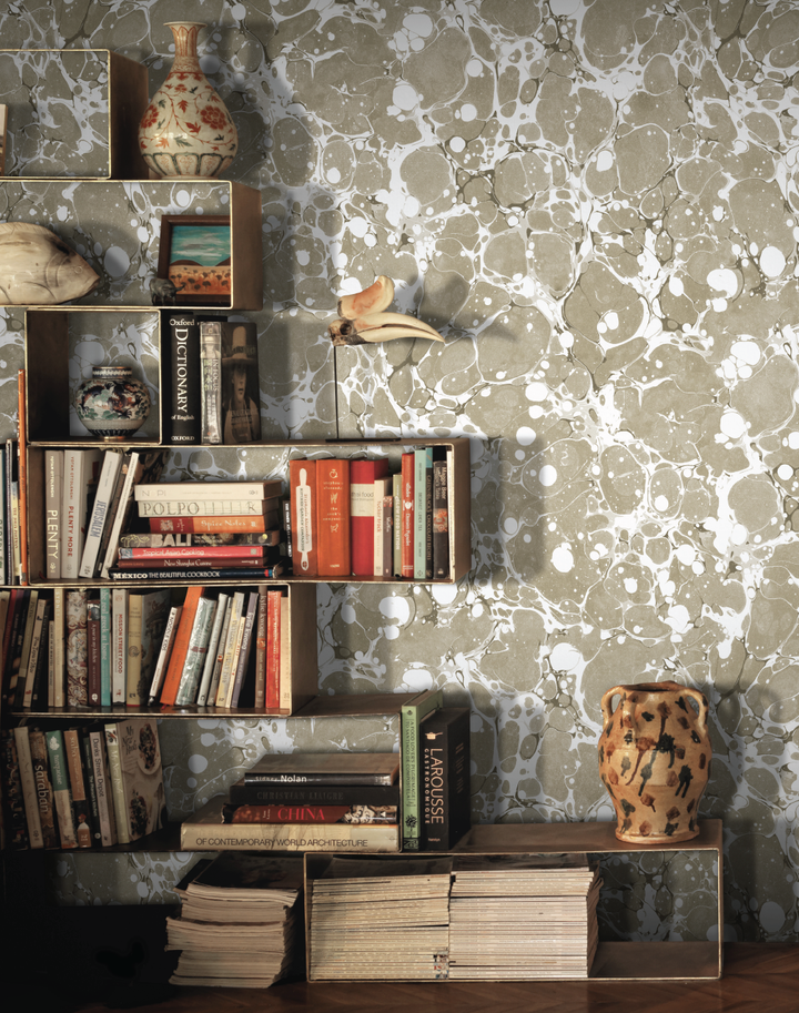 Neutral, Light