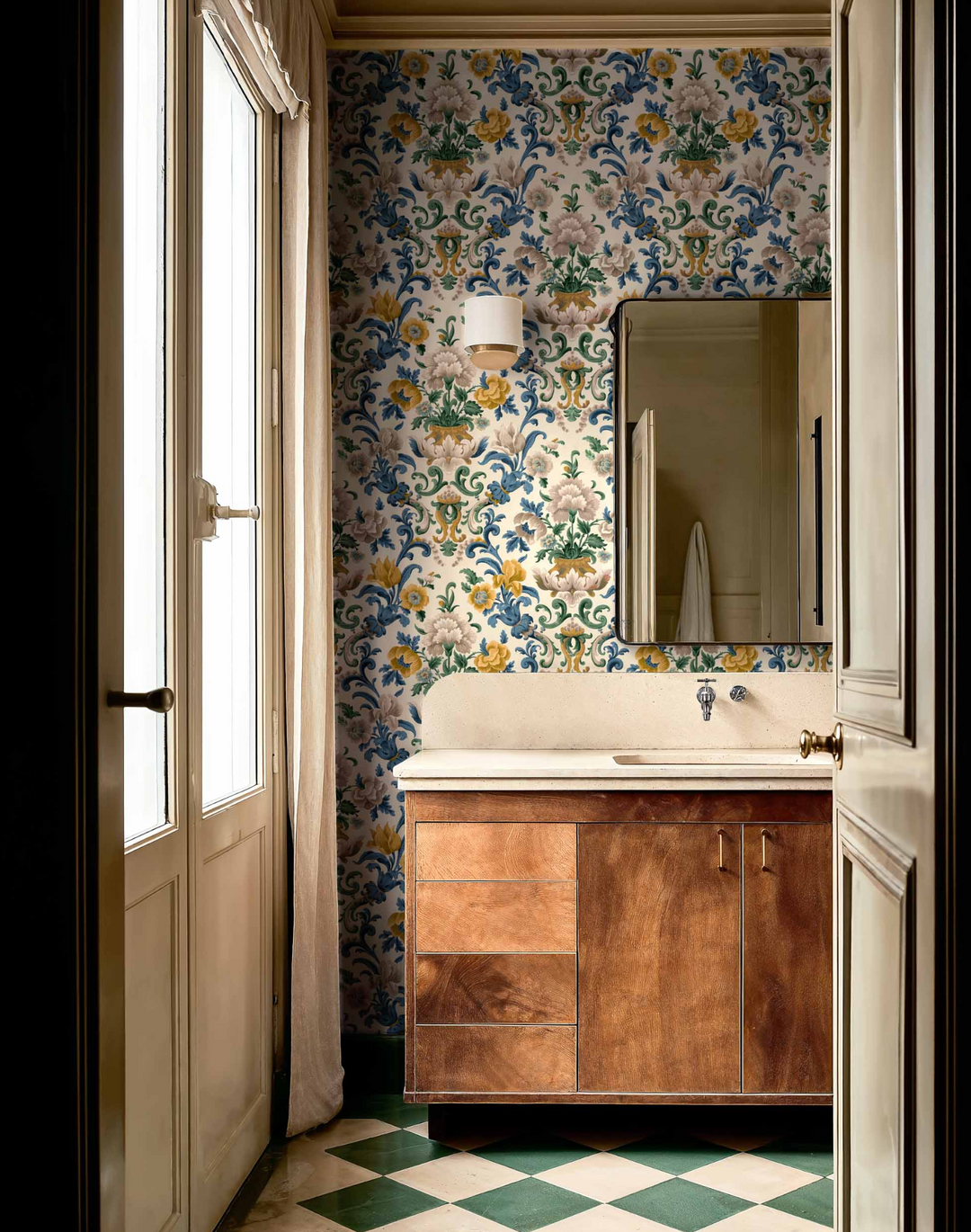 Aranjuez Damask, Sapphire D00129