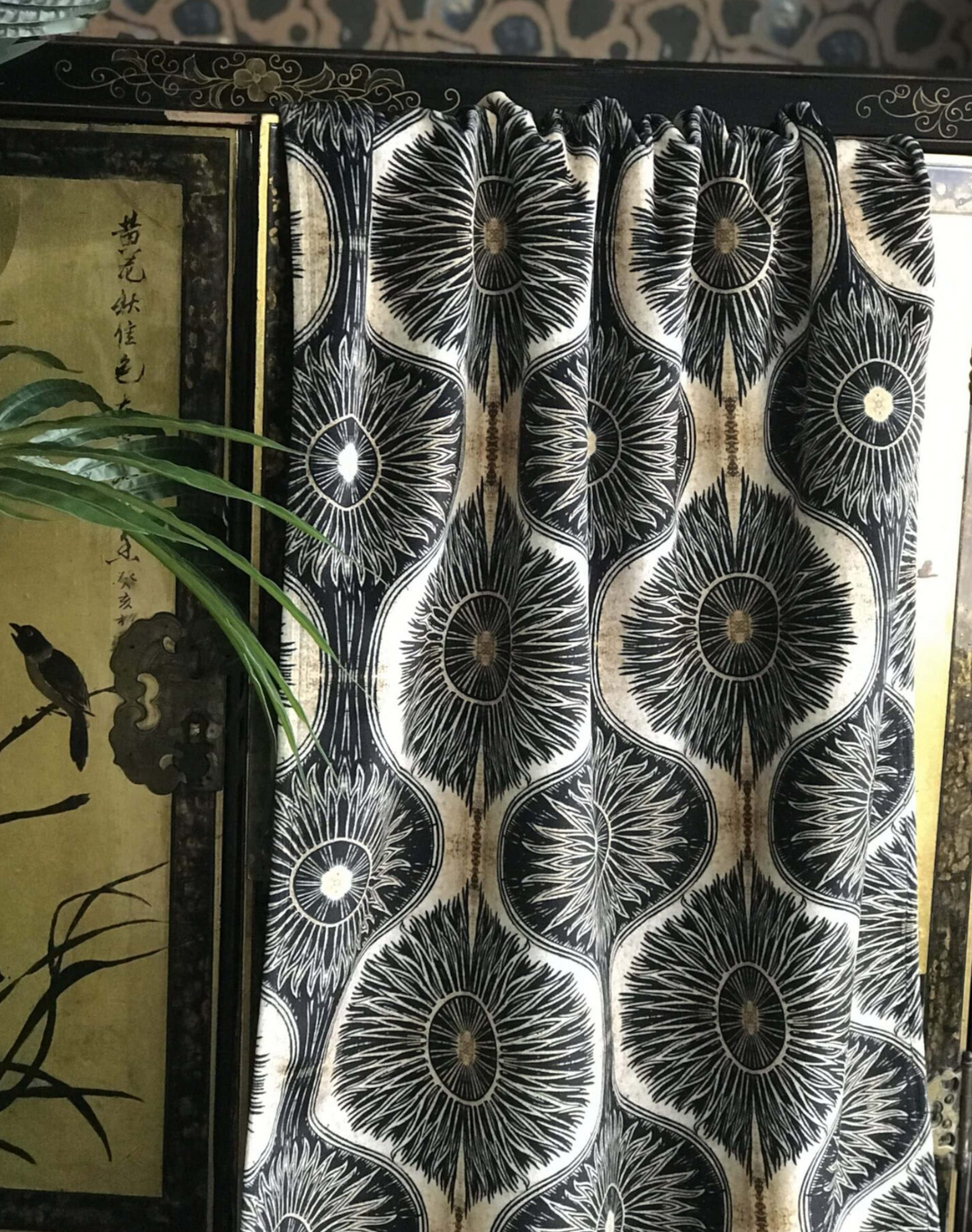 Bibana Velvet Fabric, Gold