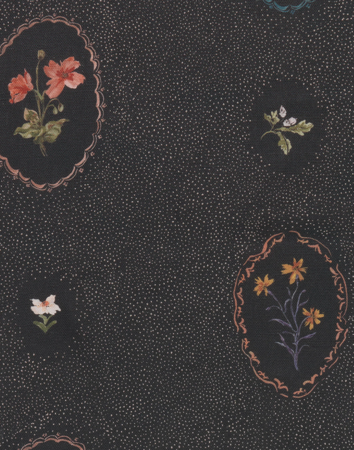 Bibury Sprig, Midnight - Linen Fabric