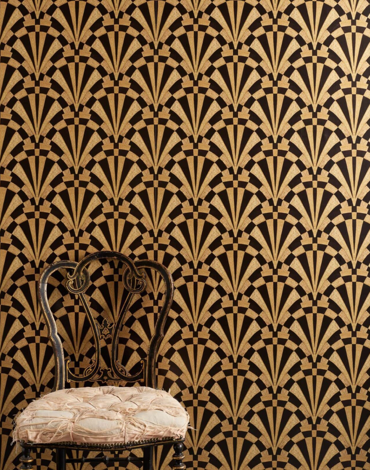 Cleo, Gold