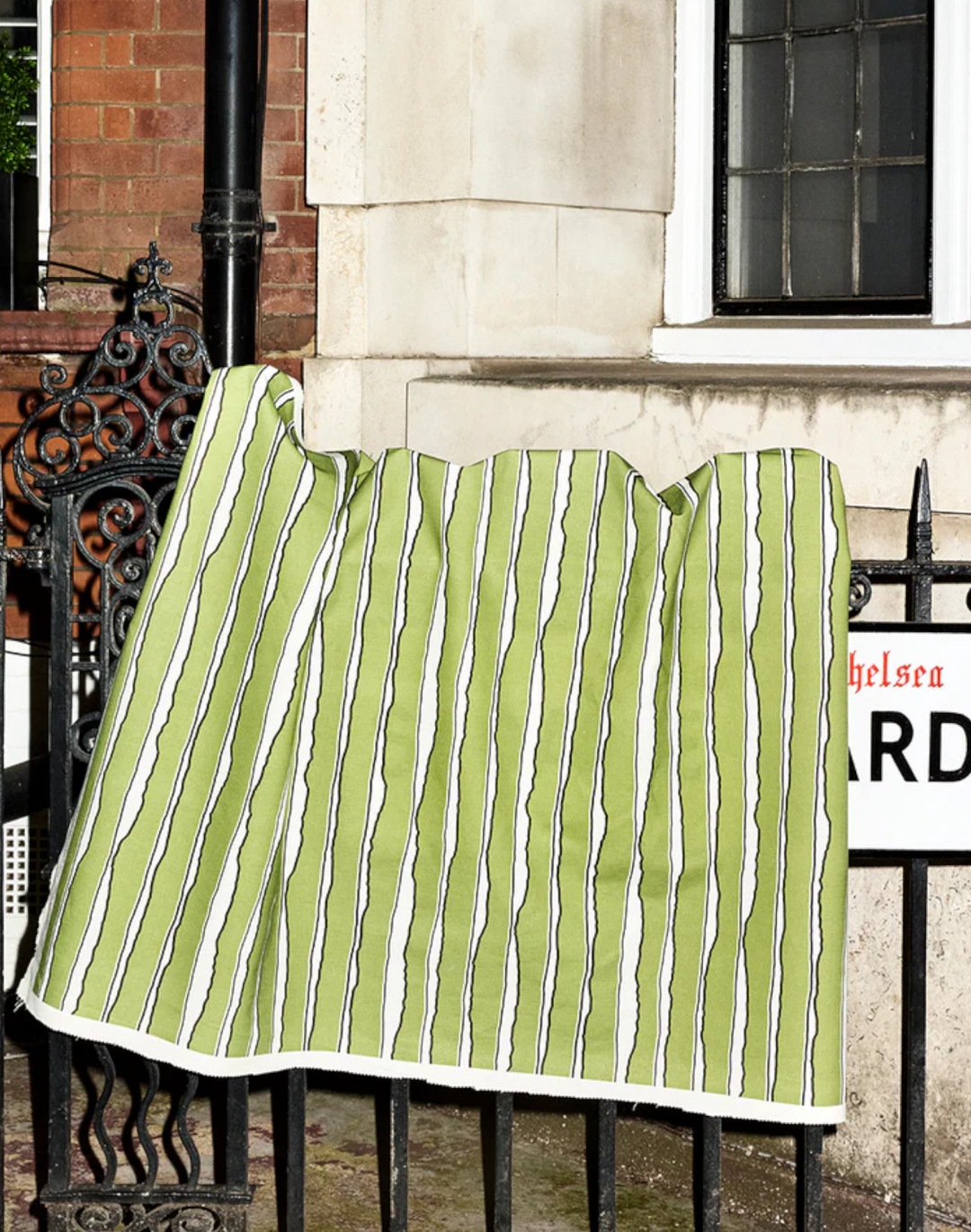 Clive Fabric, Artichoke