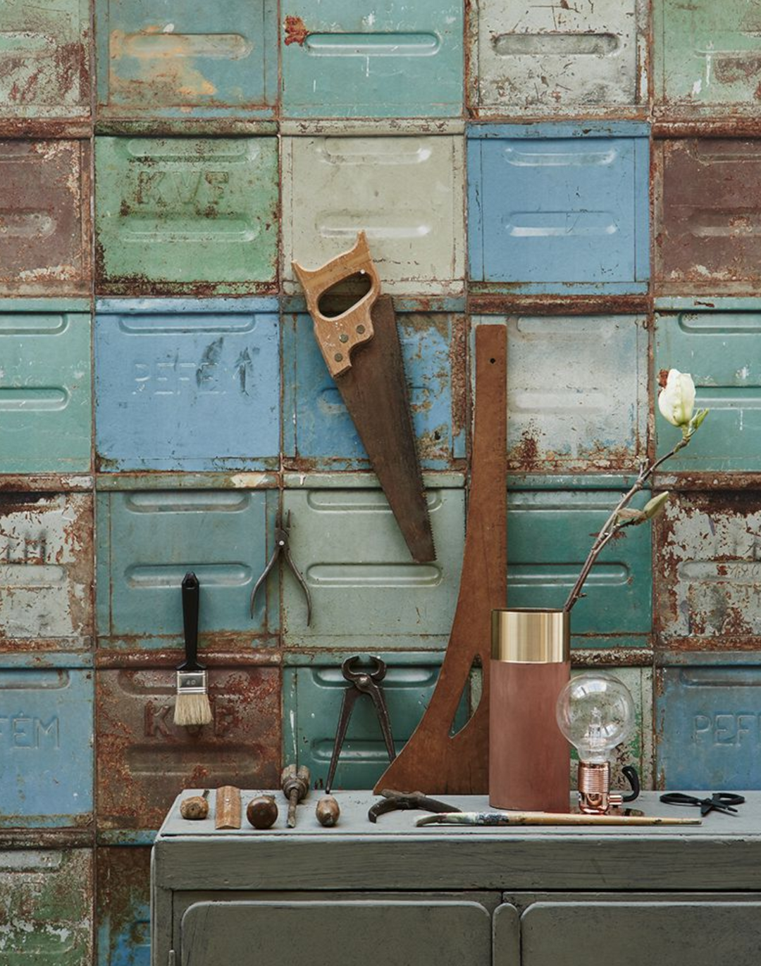 Container, Mixed