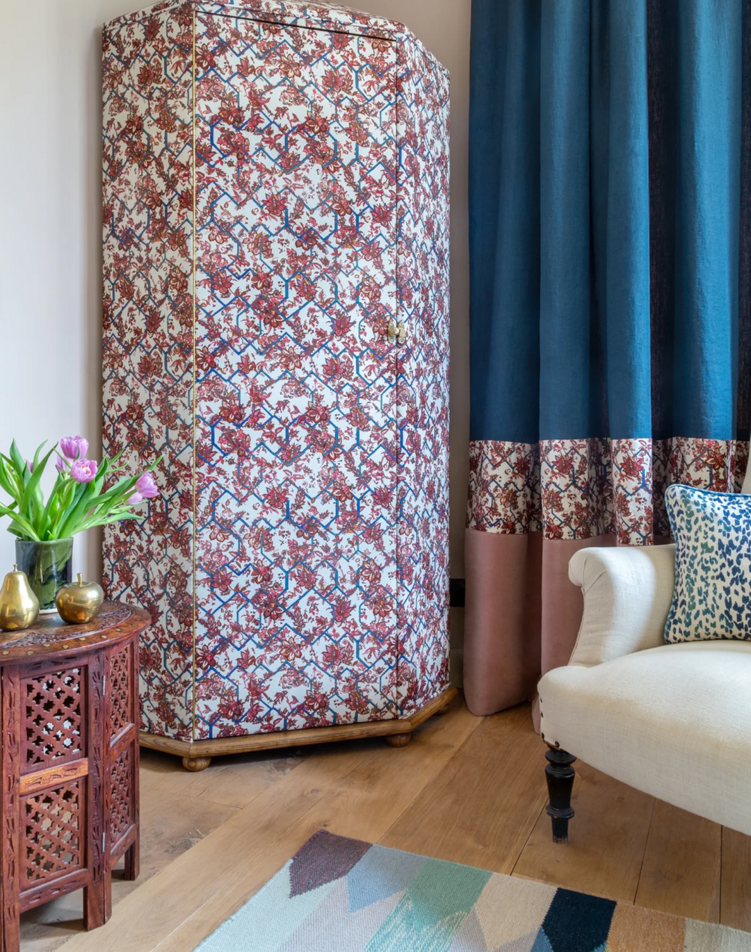 Creeping Trellis, Wedgewood Red - Linen Fabric