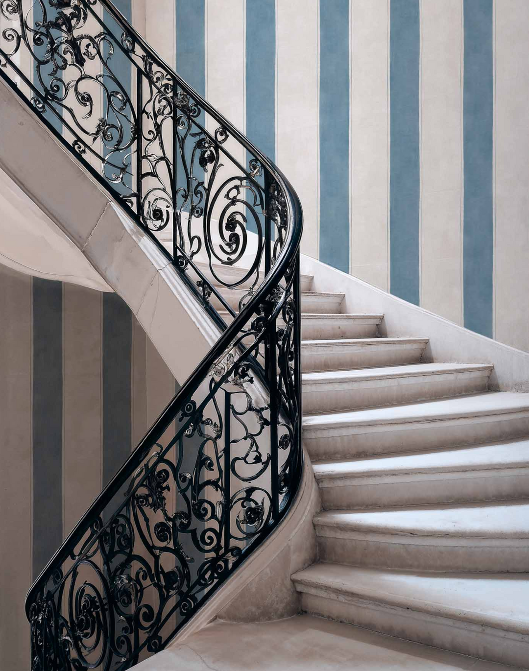 Florentine Stripe, Sapphire D00115