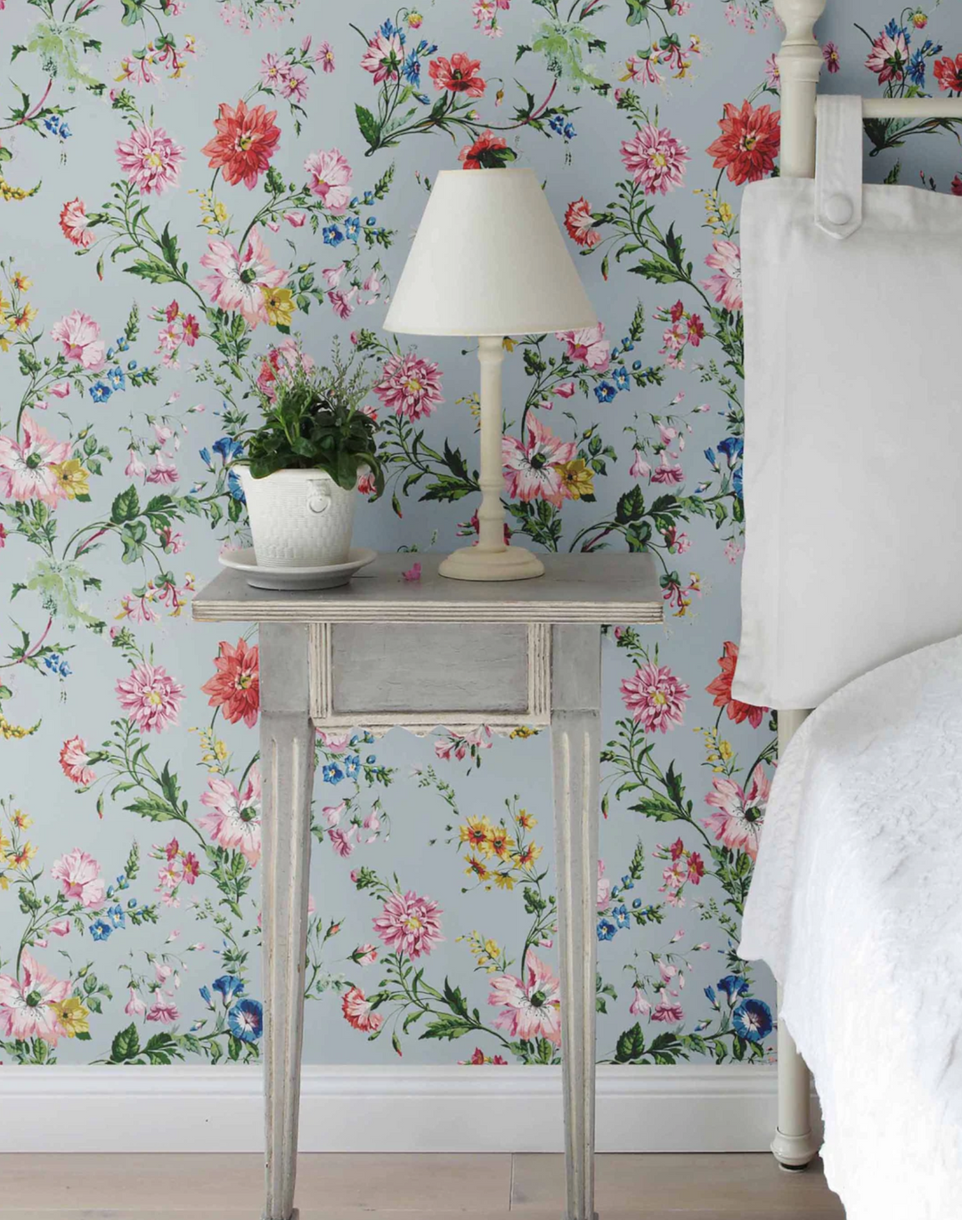 Flower Power, Pale Blue