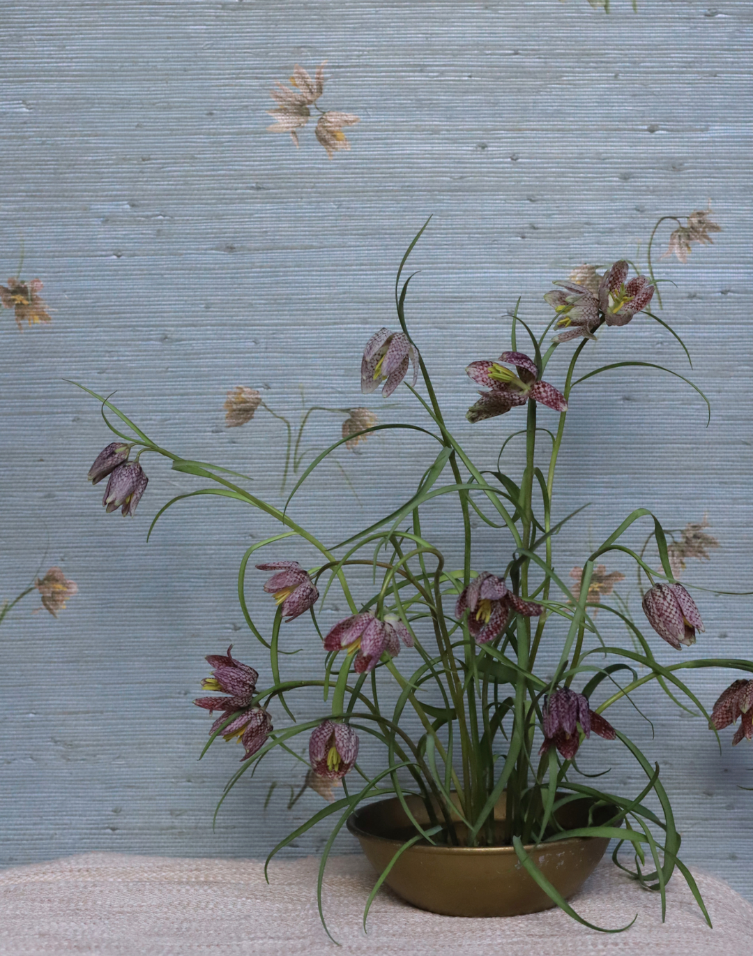 Fritillaria Grasscloth, Mist Blue