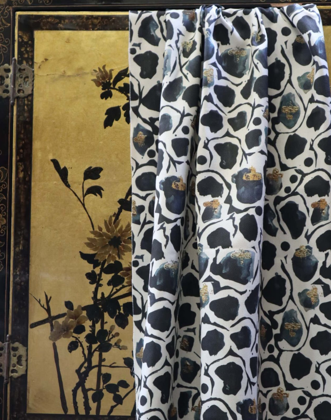 Giraffe Herringbone Fabric, Mono