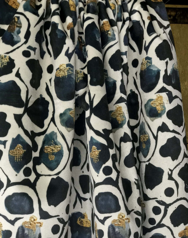 Giraffe Velvet Fabric, Mono