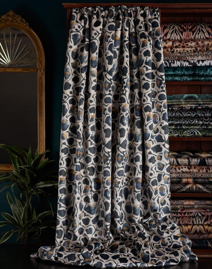 Giraffe Velvet Fabric, Mono