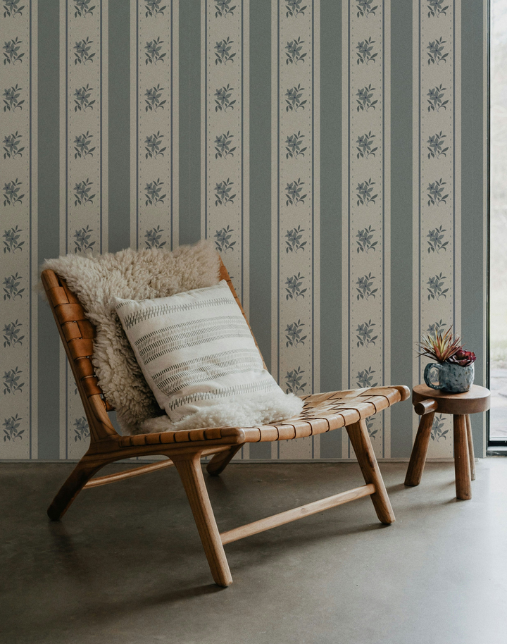 Glasshouse Stripe, Delft Ivory