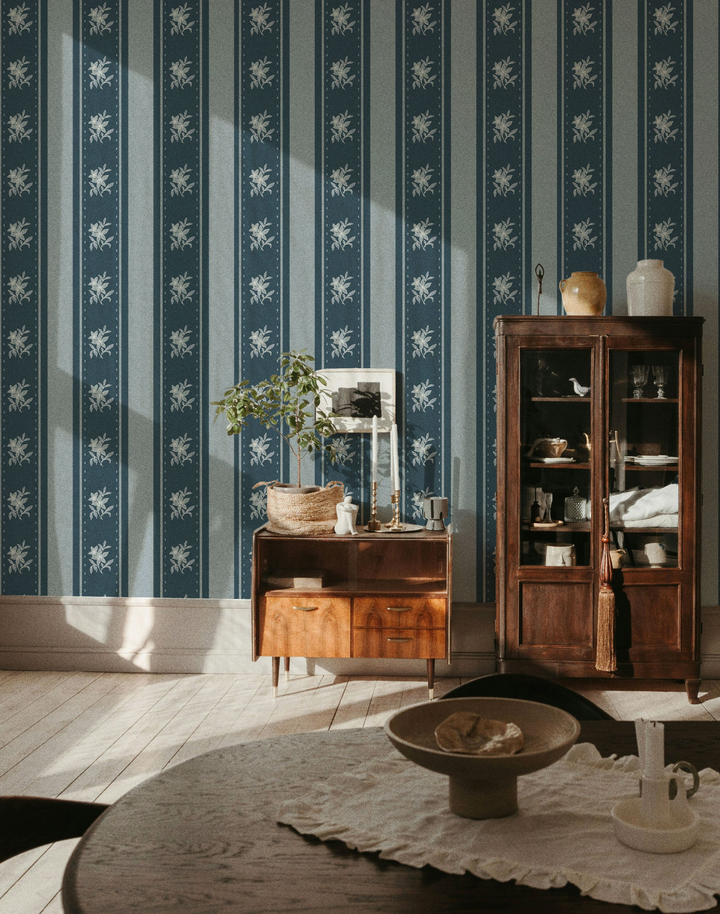 Glasshouse Stripe, Nocturne Blue