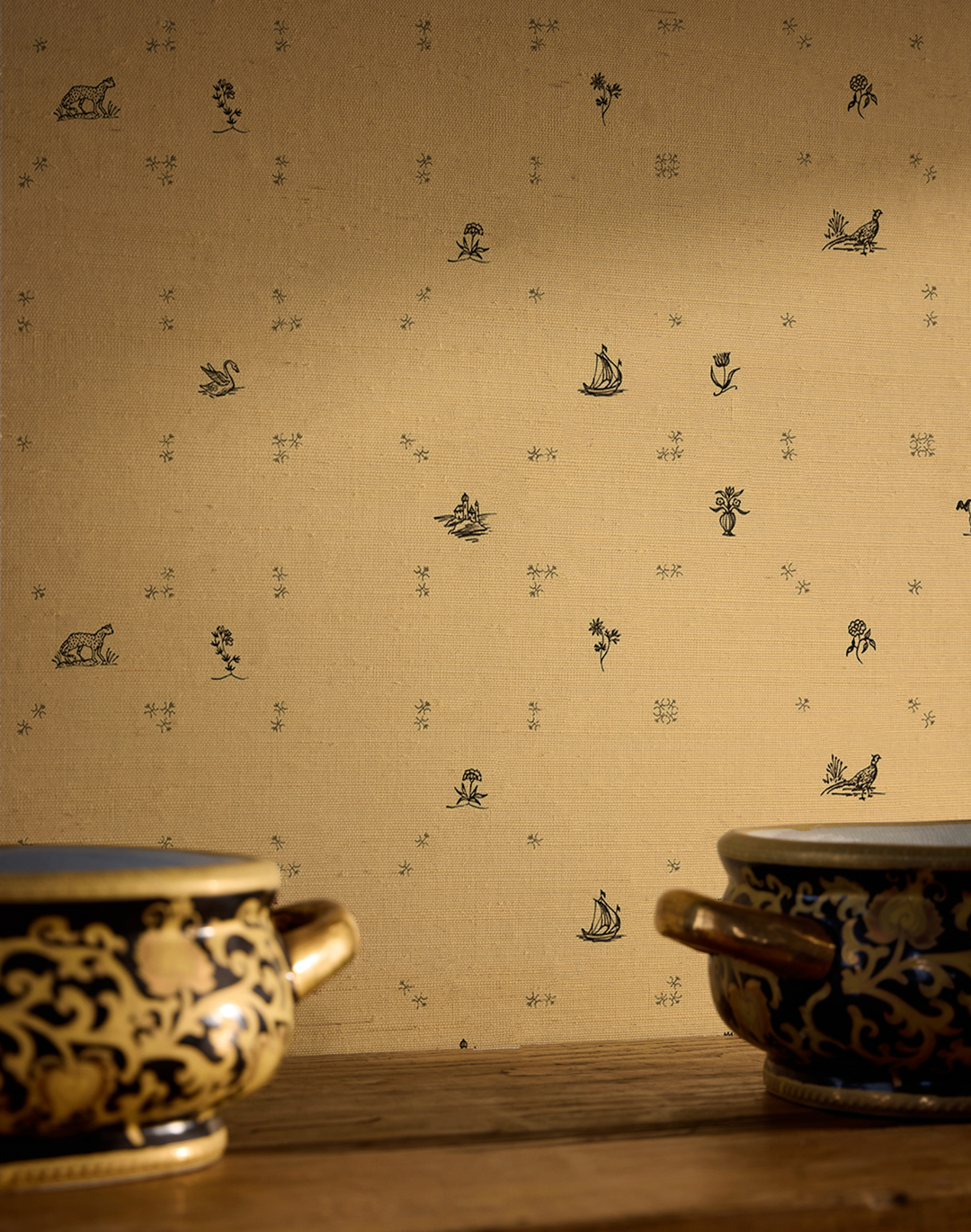 Hinterbloom Grasscloth, Pearlescent Noir WPLN0163