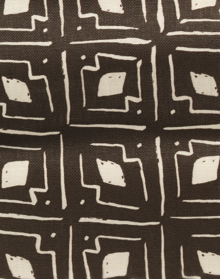 Lulu, Conker - Linen Fabric