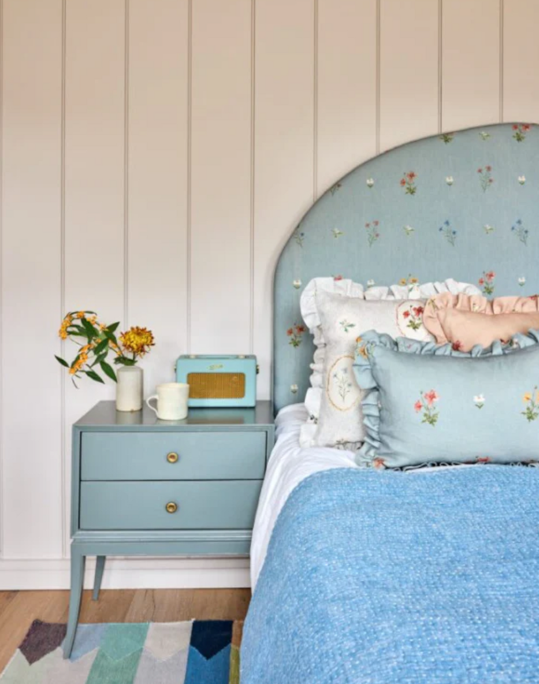 Mitford, Vintage Blue - Linen Fabric