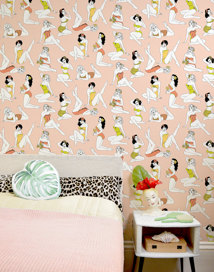 Pin-Up Wallpaper, Peachy Keen