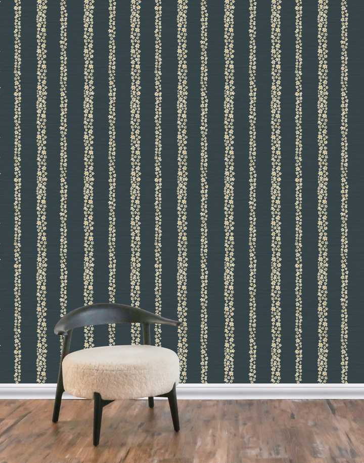 Seashells Stripe Grasscloth, Fog
