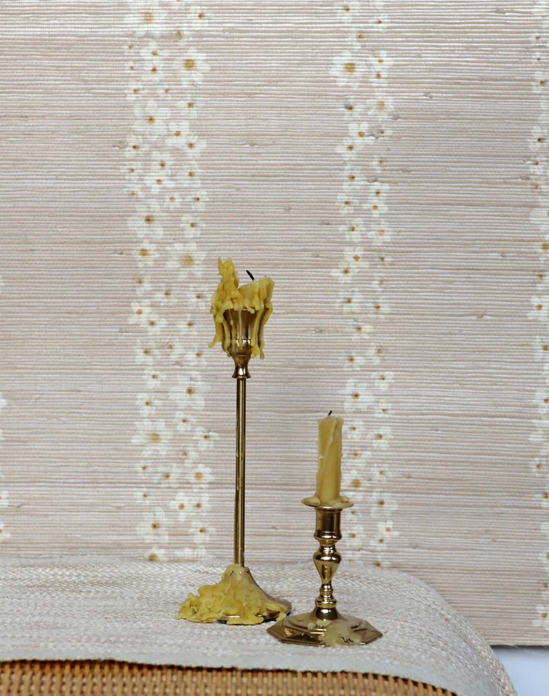 Seashells Stripe Grasscloth, Pebble