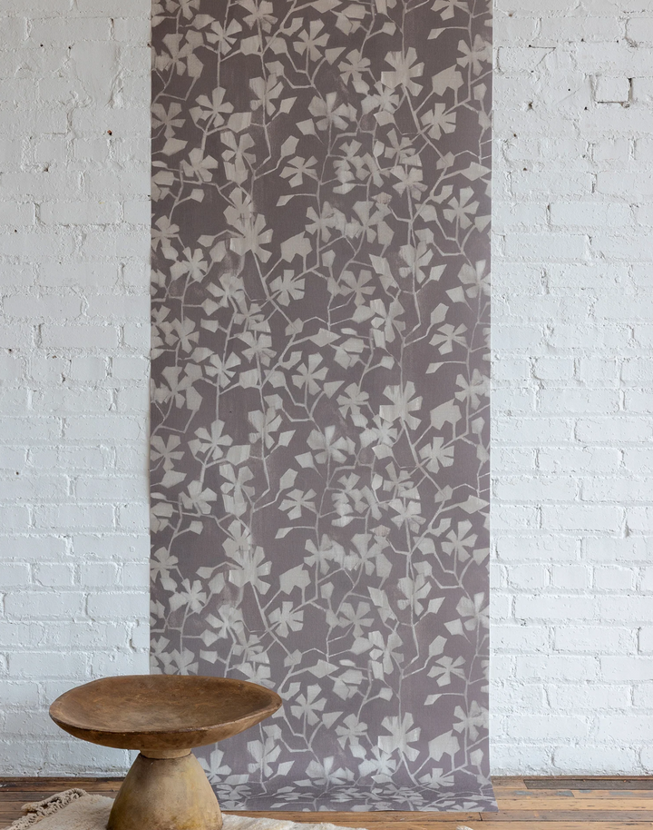 Vinca, Briar Rose - Cotton Wallpaper
