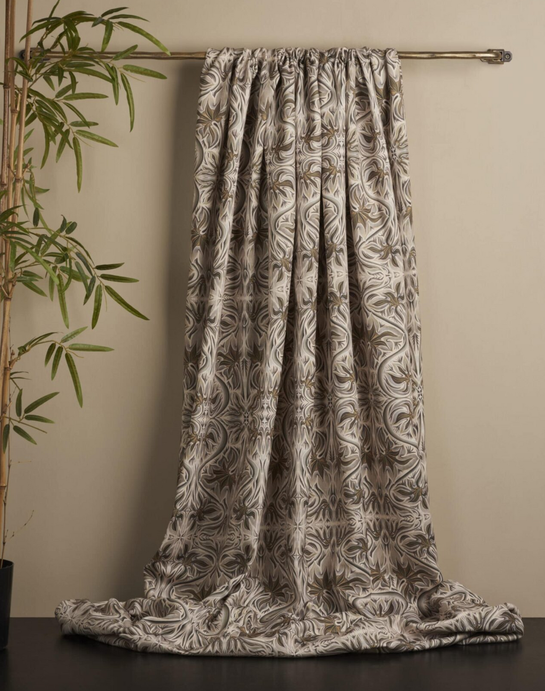 Vittoria Herringbone Fabric, Warm